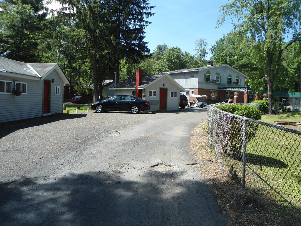 Flower Field Inn And Cottages Stroudsburg Exterior foto