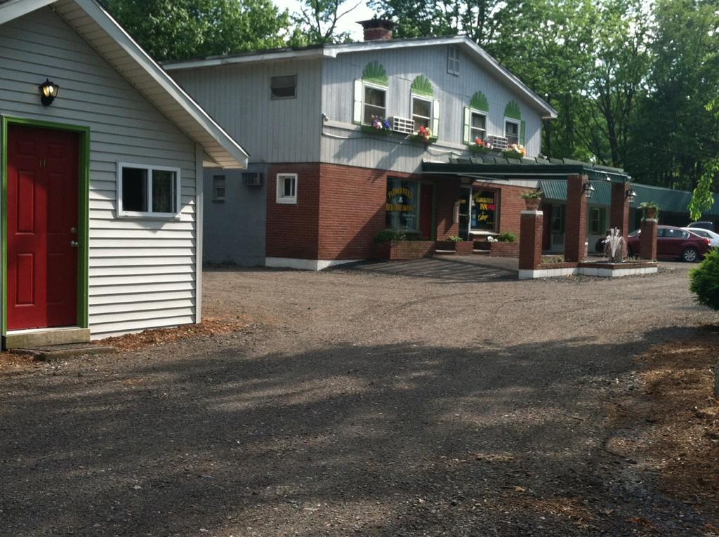 Flower Field Inn And Cottages Stroudsburg Exterior foto